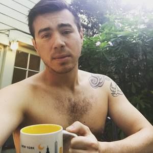 Meet your Posher, Carlos